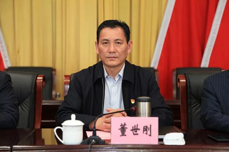 奋斗的青春最美丽不负韶华砥砺前行