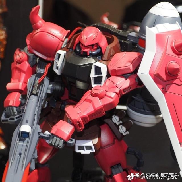 mg 露娜玛利亚专用炮击型扎古勇士 展图更新