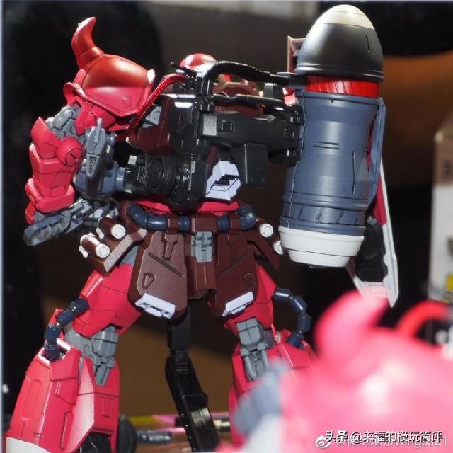 mg 露娜玛利亚专用炮击型扎古勇士 展图更新