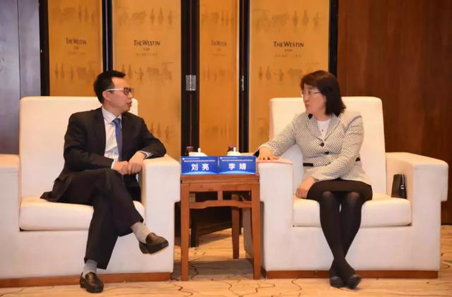 第四届丝博会期间 李婧在西安会见重要客商