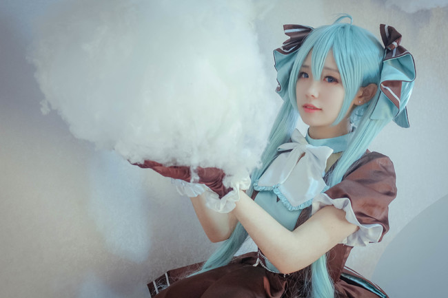 cos钢琴星星上马尾初音未来