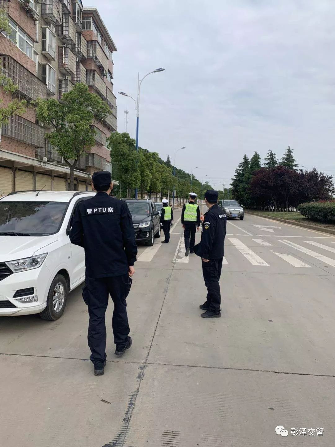 彭泽县公安局交警大队召开扫黑除恶专题会议本周彭泽县公安局交警