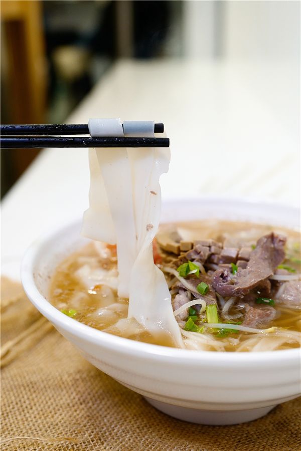 猪肝的爽口,猪心的爽脆,肉片的嫩滑,隔山肉的鲜美.