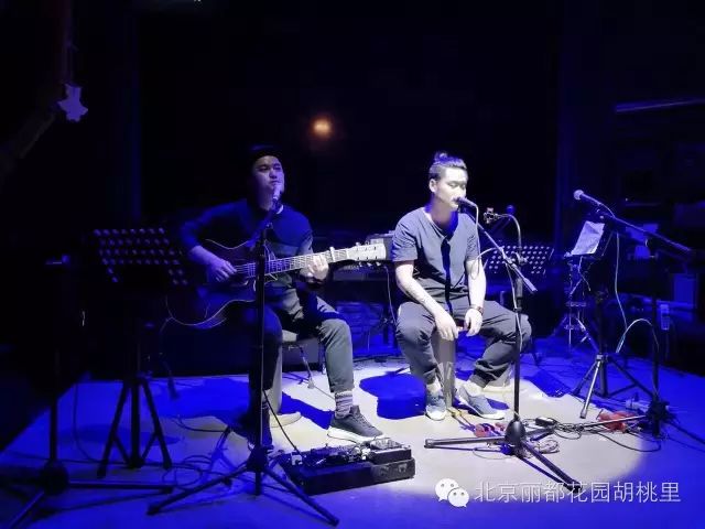 乐手2015紫晶球酒吧音乐总监打击乐手2014北京甲丁坊乐队队长蟾宫live