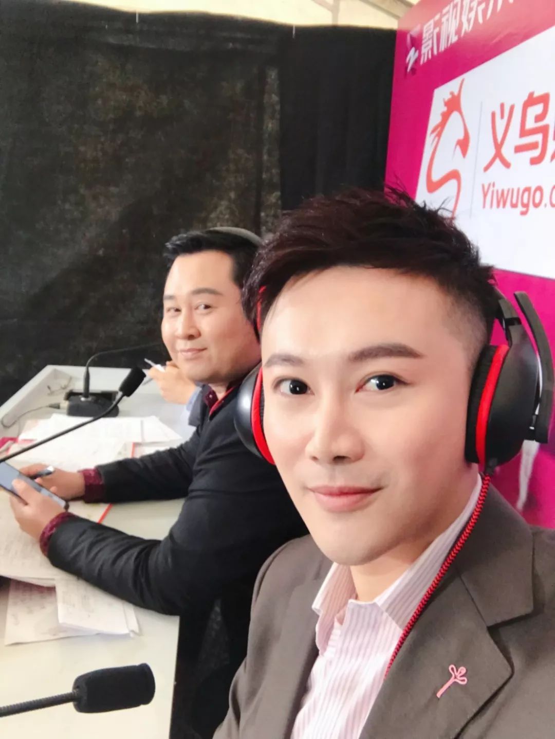 还有国家一级播音员,浙江电视台嘉宾主持,义乌电视台知名主持人宋昱也