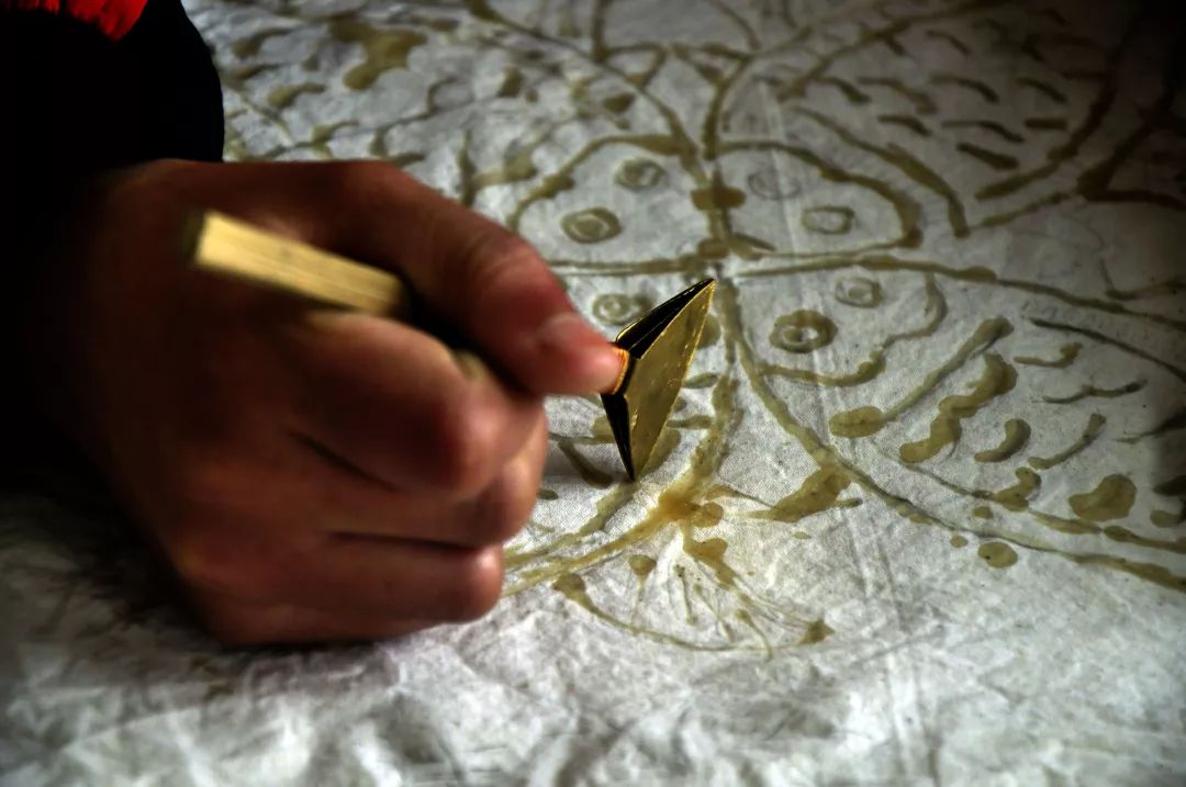 黔西蜡染技艺进校园