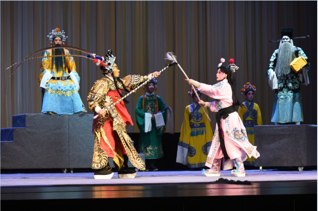 豫剧表演艺术家胡小凤亲授演出单位:邯郸市胡小凤豫剧艺术研究院河北