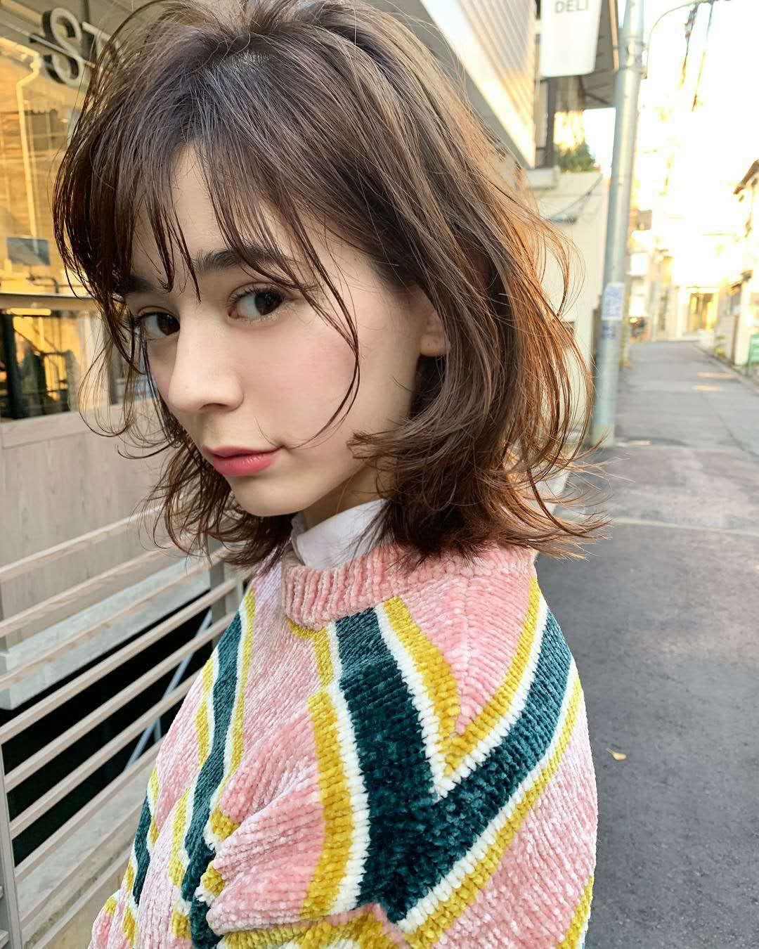 原创都说细软发质不好选发型,但你知道只剪短几厘米发型有多好看吗?