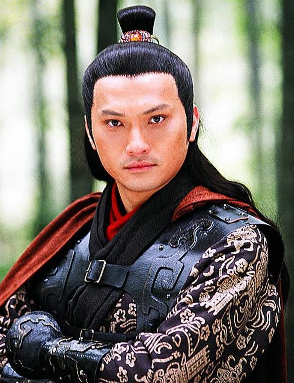 他曾是高人气演员,用3年教自闭症儿子上厕所,如今儿子成绩优异