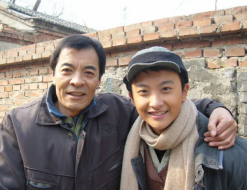 牛骏峰减肥励志传奇,从小胖子逆袭到大帅哥,这就是榜样!_小时候