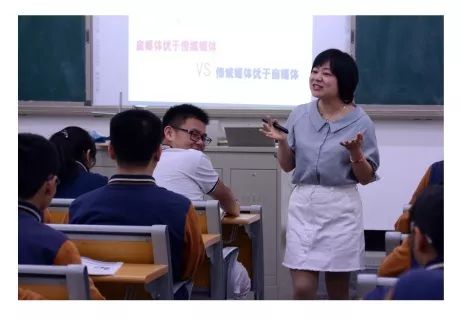 见解,谈认识,教师处主任赖朝晖和校长赖忠林对青年教师们提出了希望和