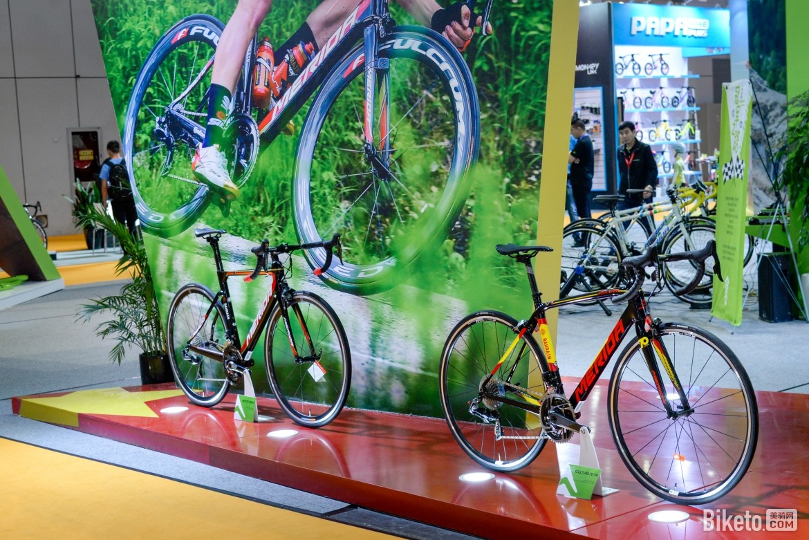 建国献礼 美利达特别版斯特拉70th