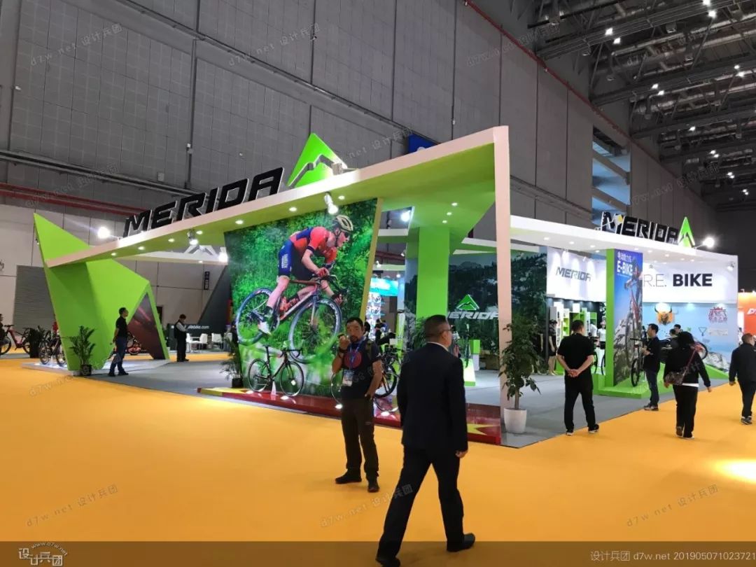实用直线风.2019上海自行车展【展会报道】_展台