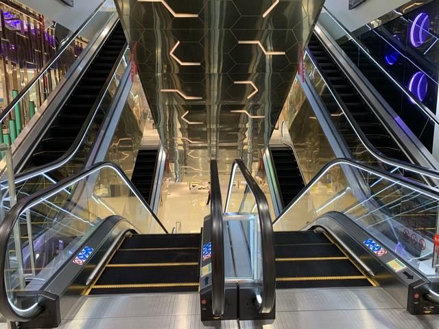 全国第三家群光广场开业两年后人气惨淡群光广场为何败在西安