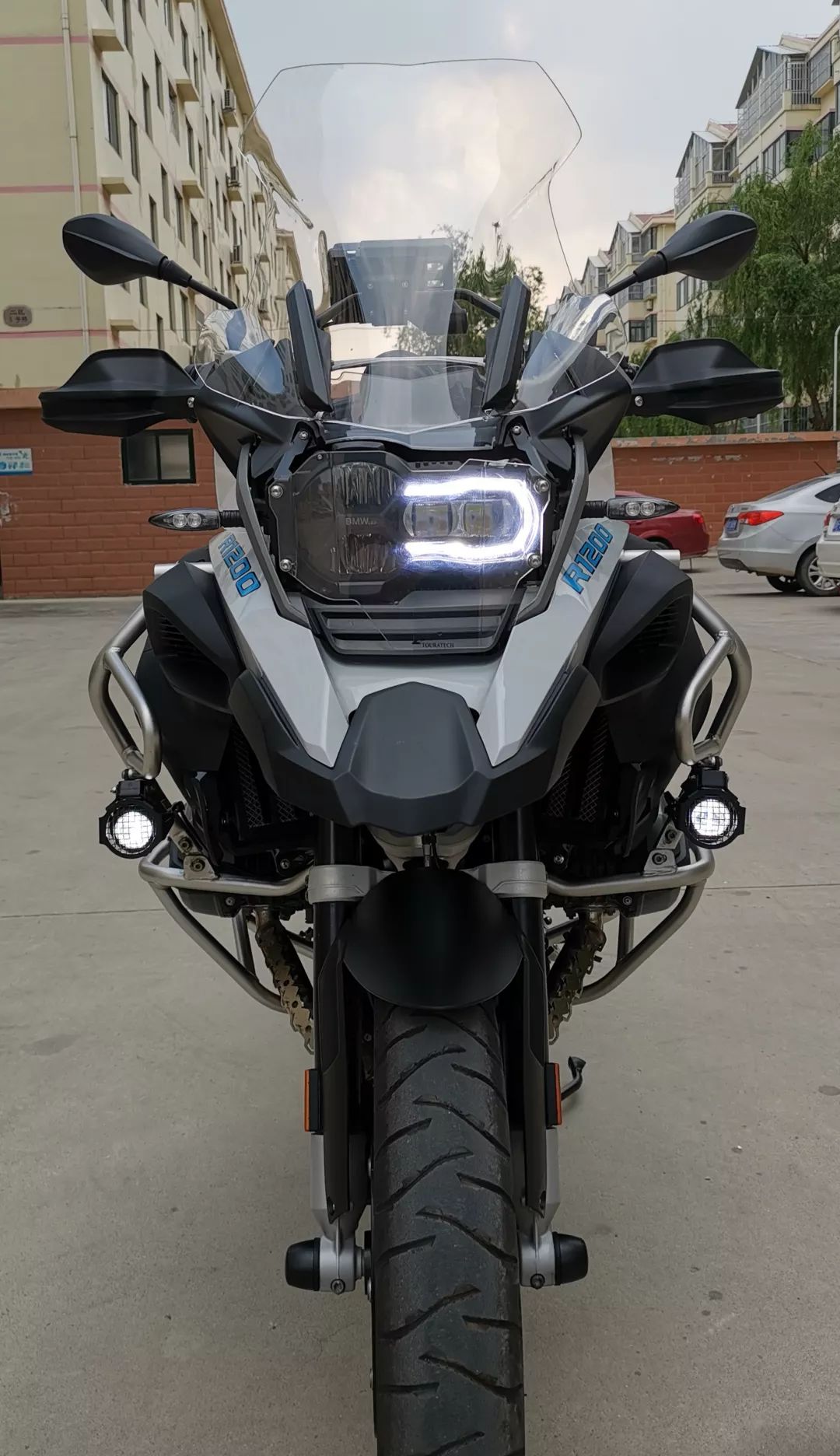 转让山东烟台大贸宝马r1200gsadv