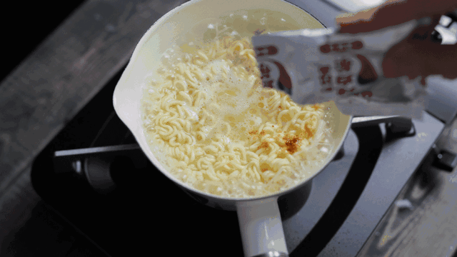泡面小镇丨带你领略不一样的泡面_cook