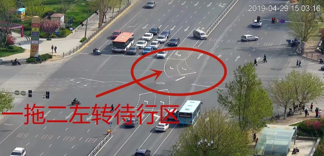 一拖二左转待行烟台市区新增多处导向标志线你会走吗