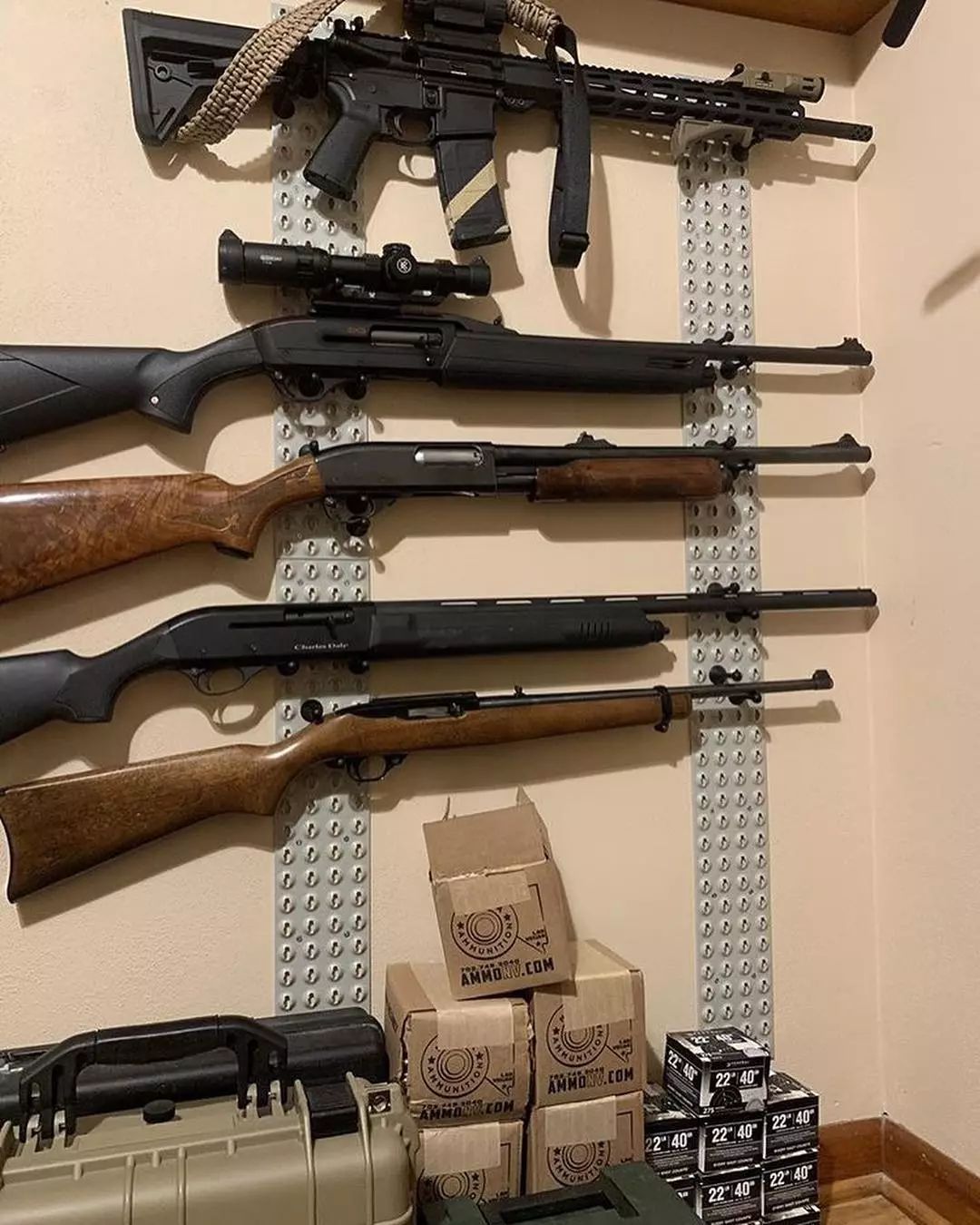 想挂哪挂哪peglock枪械陈设系统美图