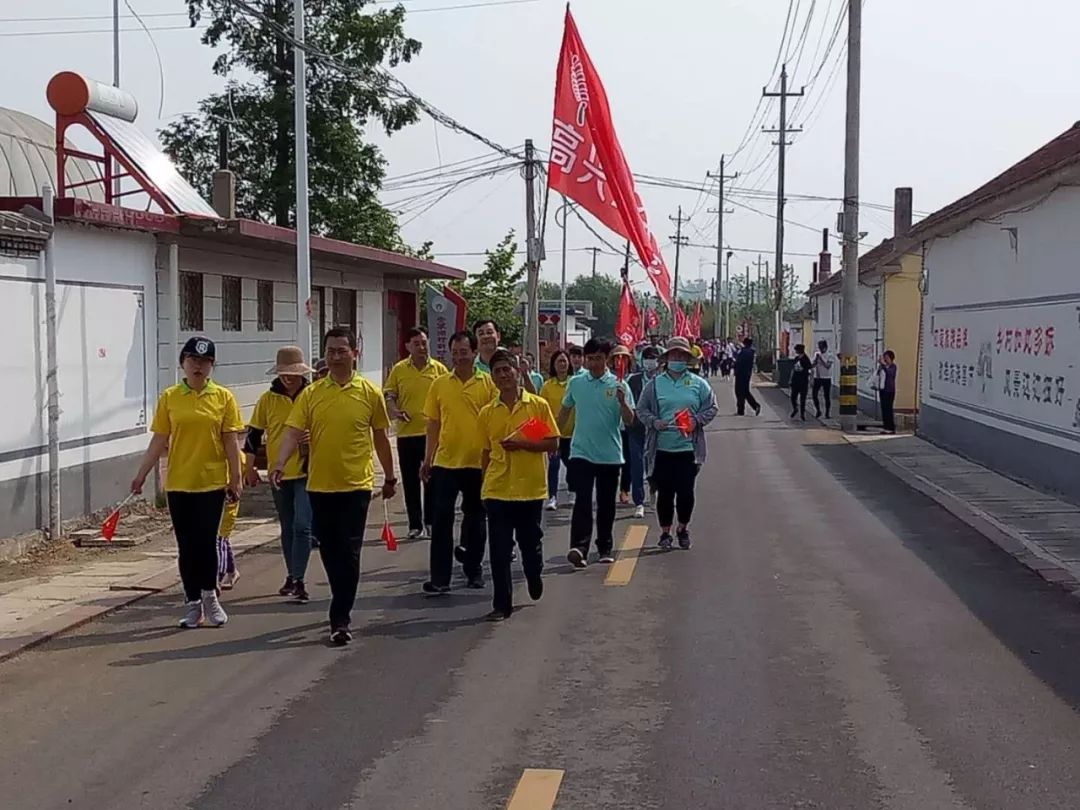 东辛庄子村停车场为起点,沿幸福公路,途经美丽乡村片区安家湖,潘家洼