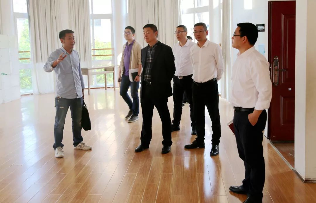 市委常委宣传部长范晓东调研虹桥镇文化礼堂和新时代文明实践所站建设