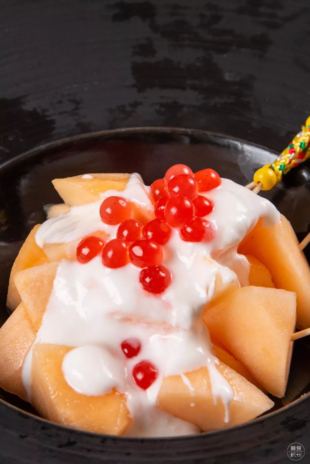 大盘鸡奶茶哈密瓜虾饼香梨炖鱼巴哈力了解下?