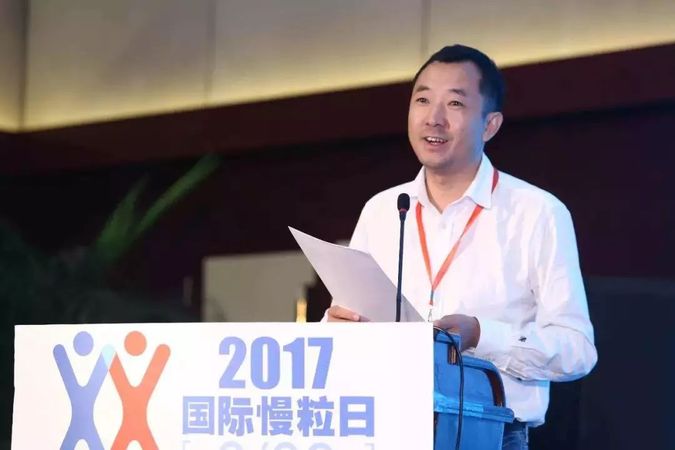 县委书记辞职后感慨:放弃权力 像"高级叫花子"_陈行