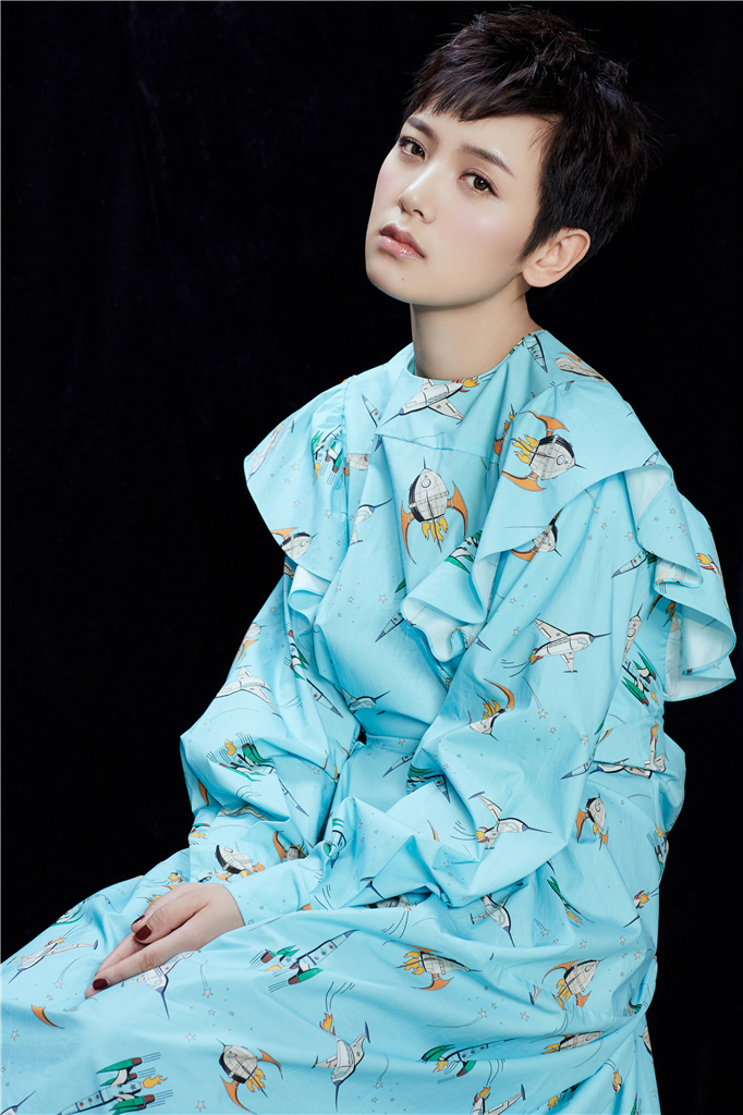 清朗飒爽李晓峰