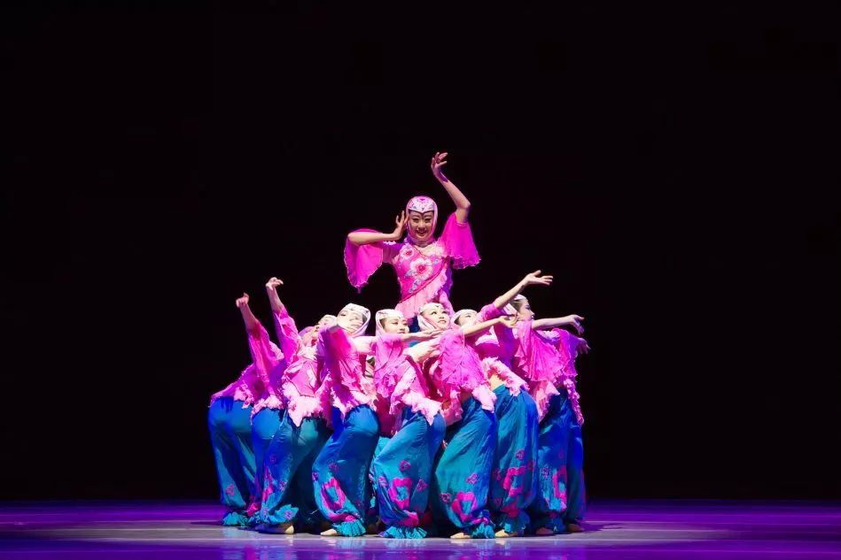 陕西师范大学音乐学院舞蹈系2015级毕业晚会精彩剧照!