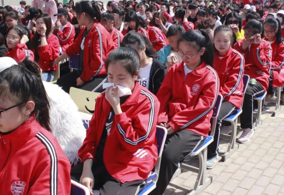 浓情五月感恩母亲,真情行动让爱闪光丨左思学校母亲节感恩活动