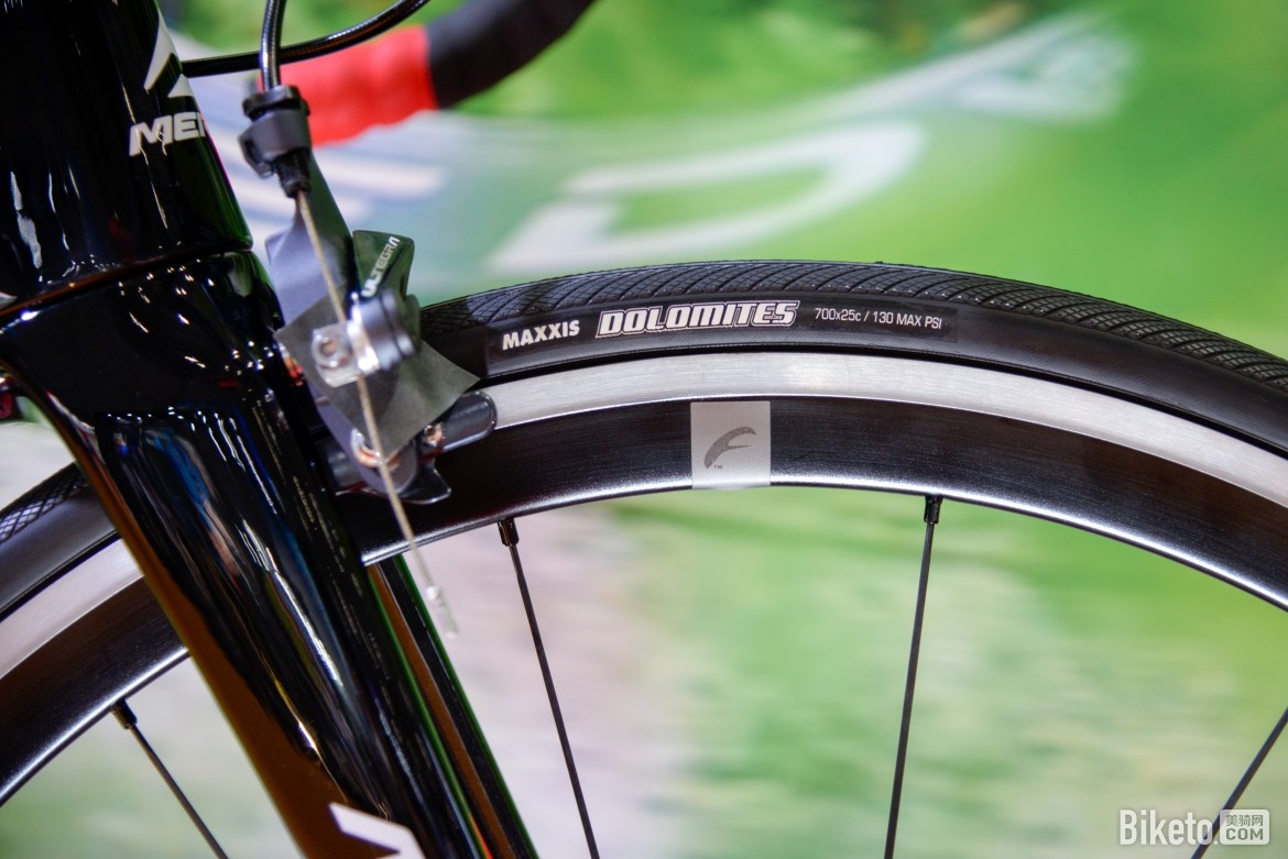 建国献礼 美利达特别版斯特拉70th