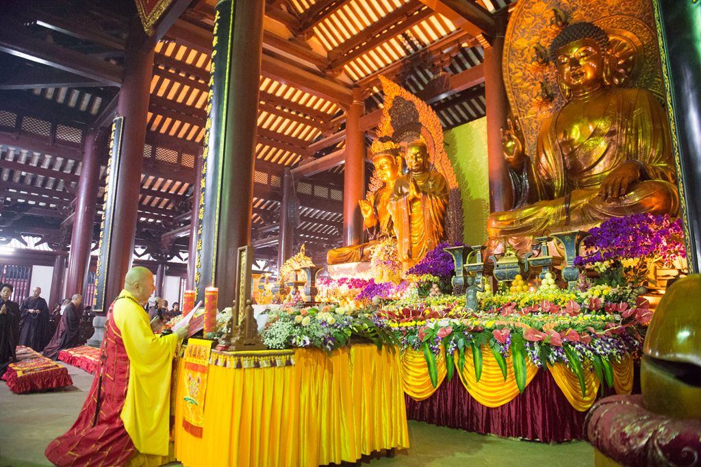 恭逢释迦牟尼佛圣诞,光孝寺隆重举行浴佛大法会(视频)