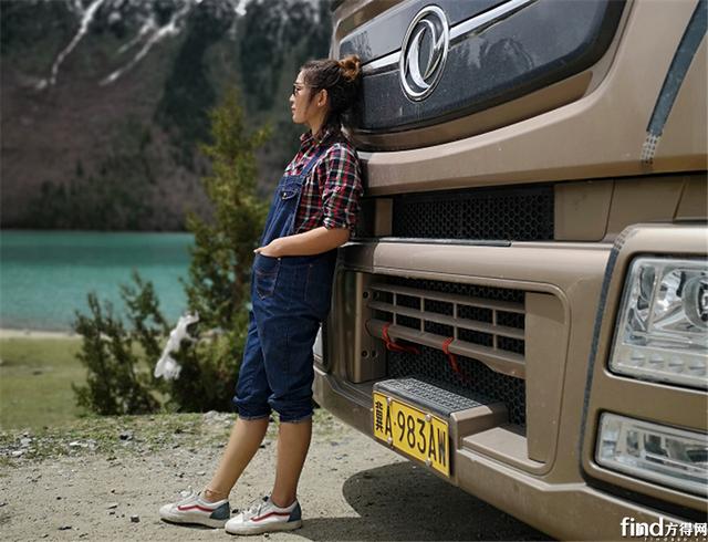 卡车圈网红云歌爱卡车爱生活做最开心的自己