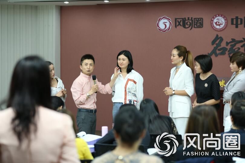 形象管理师的化妆与造型应该注意什么