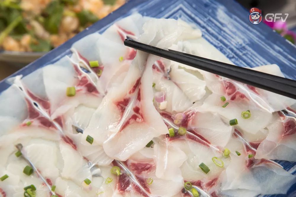 要减肥的无骨脆肉鲩来了吃多少送多少