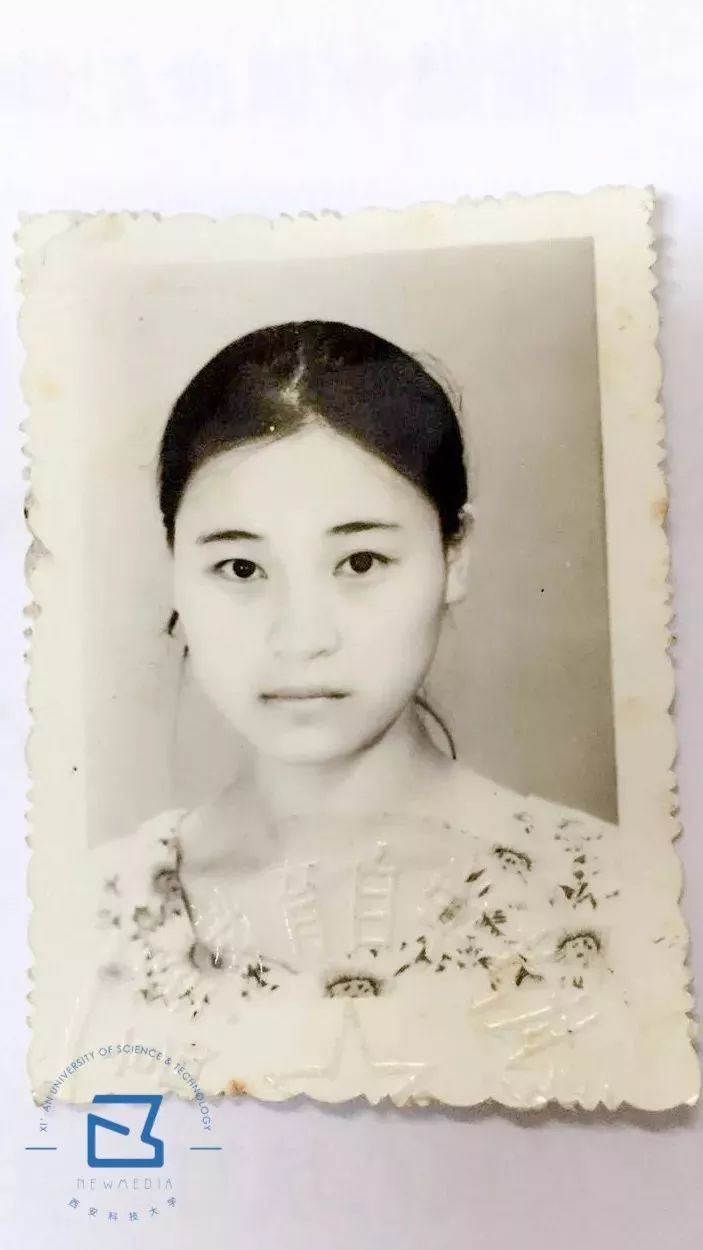 翻阅老照片妈妈永远是我们心中最美的模样