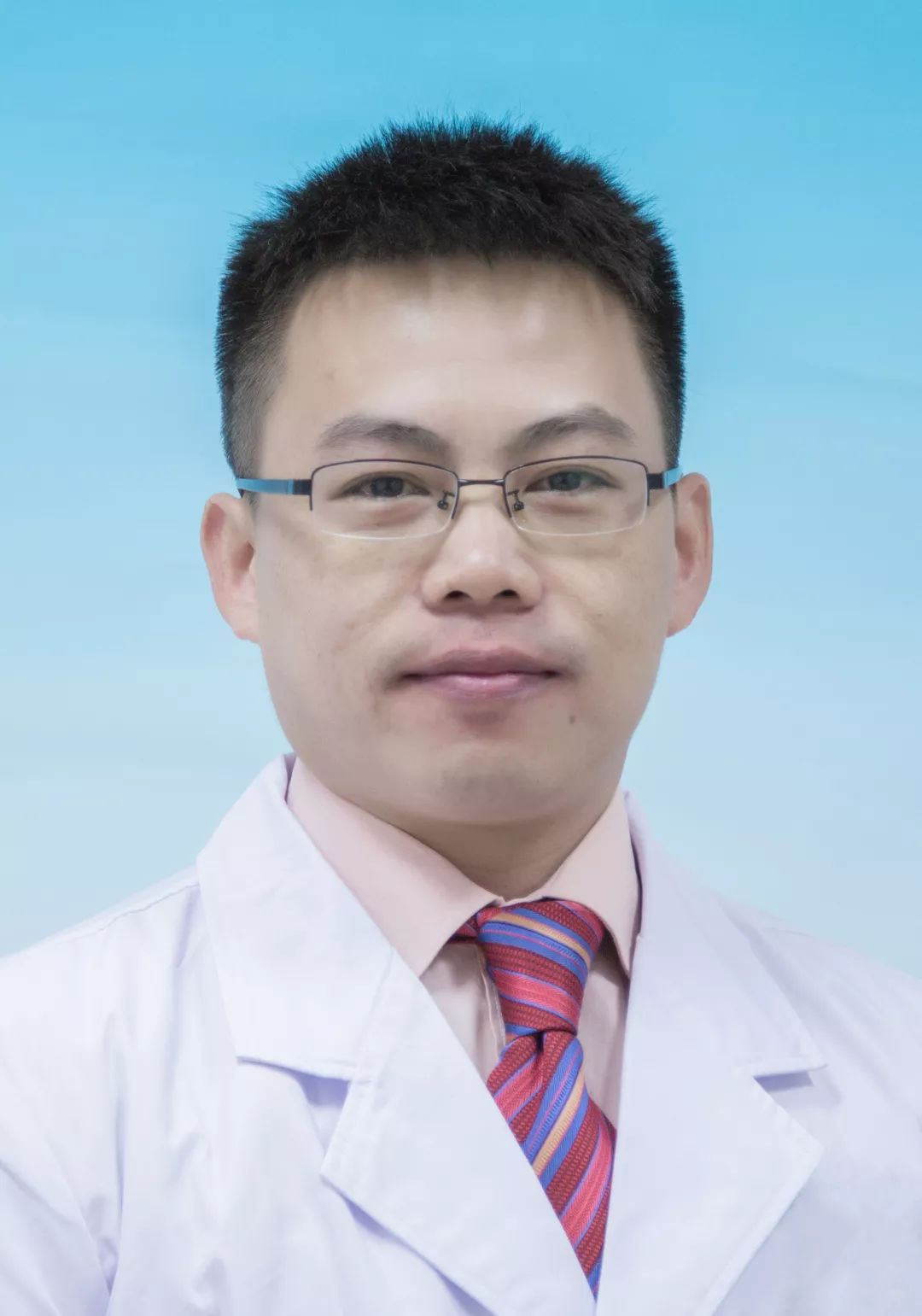 叶纪纲消化内科副主任医师从事消化内科临床及消化内镜工作10多年