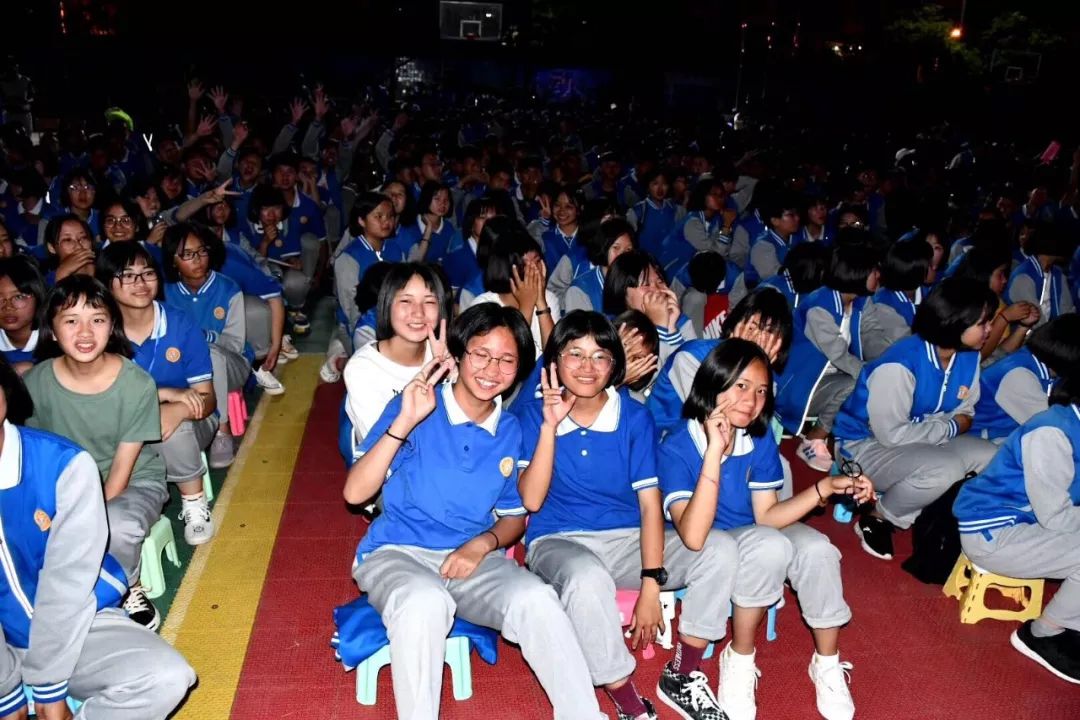 视频报道|新平二中成功举办第五届五四文化艺术周