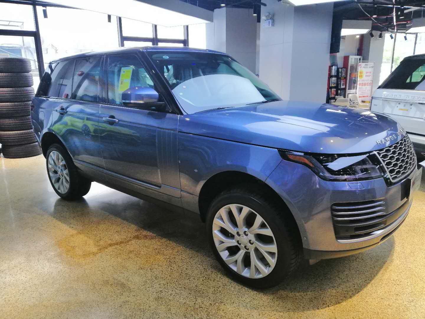 2019款路虎揽胜行政hse稀缺颜色