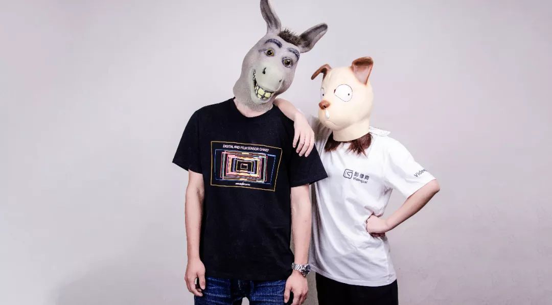 最后,感谢影视飓风送的t恤,非常漂亮.