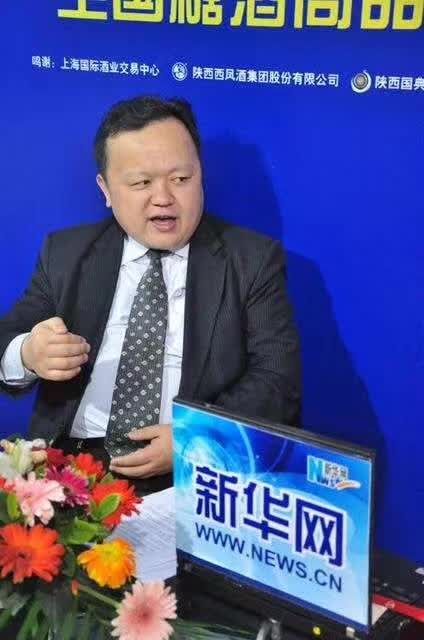 肖竹青今天上午拜访临沂益民餐饮集团董事长王鹏飞,在合作费县餐具