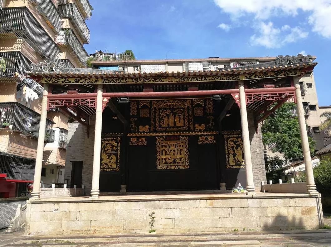 始建於明成化二十三年(1487),為盧氏祭祖祠堂