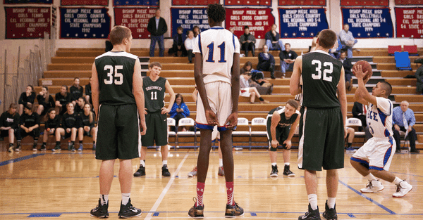 nba6大长臂怪麦基合影格里芬有点尴尬伦纳德1米外生抢保罗球