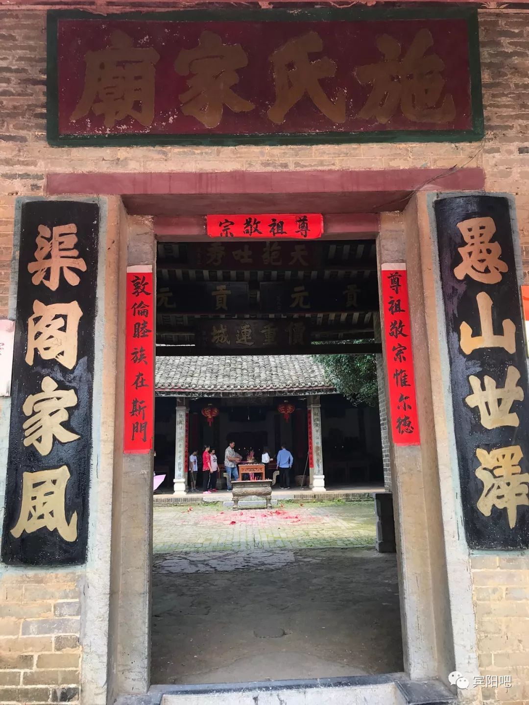 这个周末热闹无比宾阳四月初七胜利节四月初八圩逢节人山人海