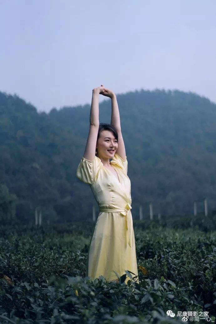 美图欣赏:天青色,等烟雨._王昱瑶