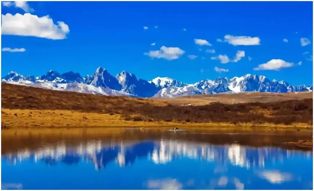 甘孜康北最美草原湿地拉龙措