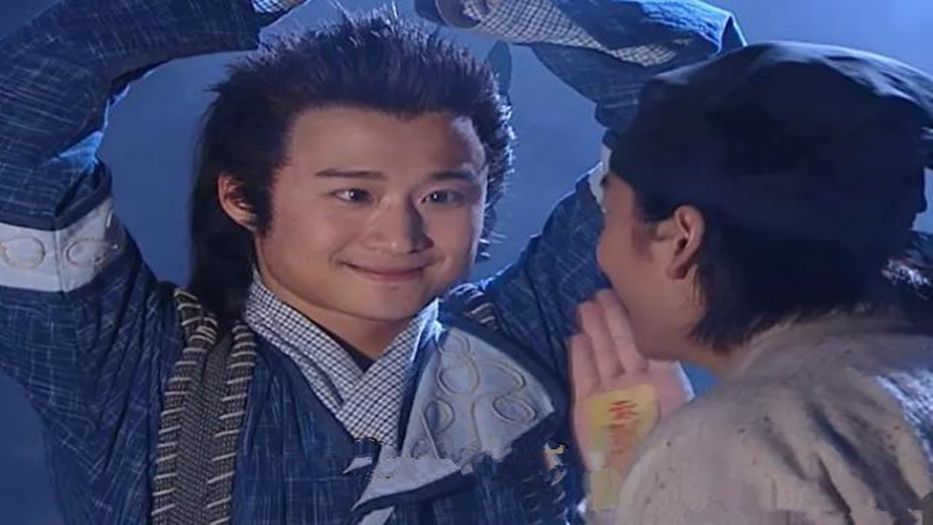 2003年,吴京参演古装剧《倩女幽魂》,这部剧讲述了七世怨侣狐妖聂小倩