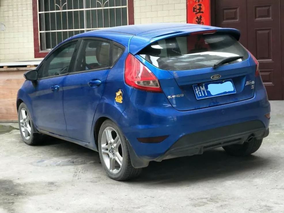 v6丰田锐志首付才一万多,还有更多低首付车型,河池二手车网第79期车源