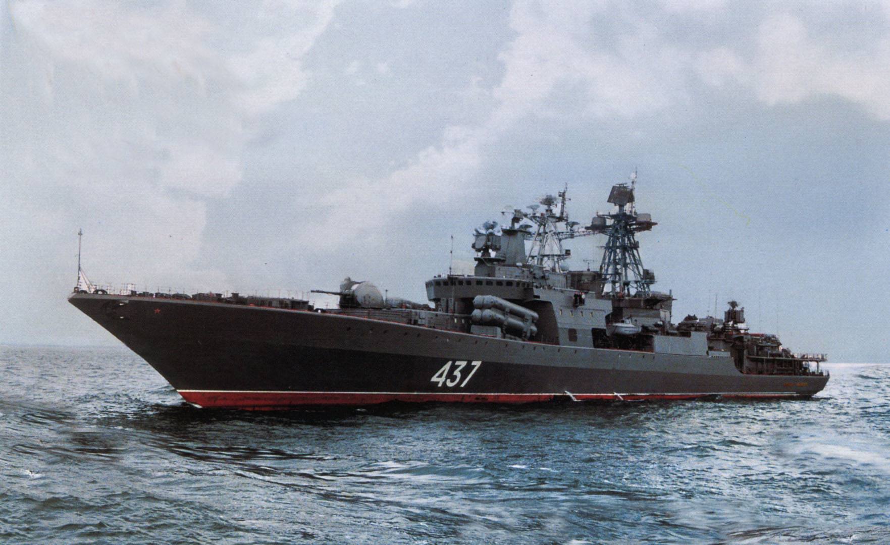 居然也鬼使神差的同意了这个令人匪夷所思的方案,愿意用苏联海军军舰