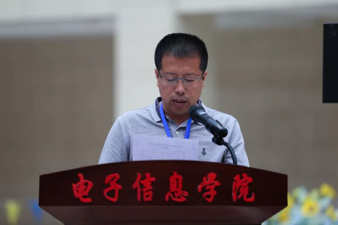 比脑力拼体力八方精英齐聚电子聚合力展实力以赛促学