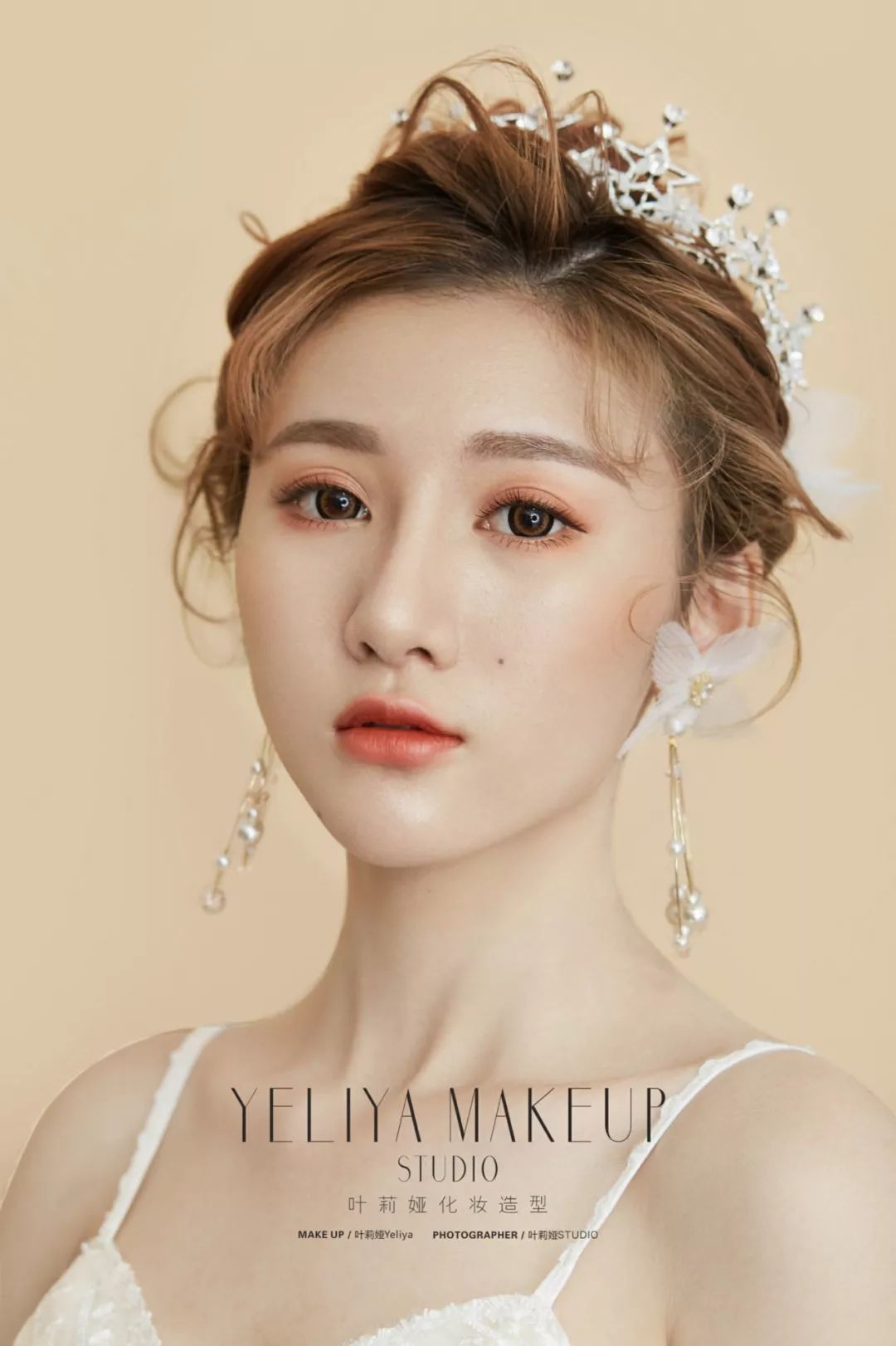 气质百搭的皇冠钻饰新娘造型美爆了